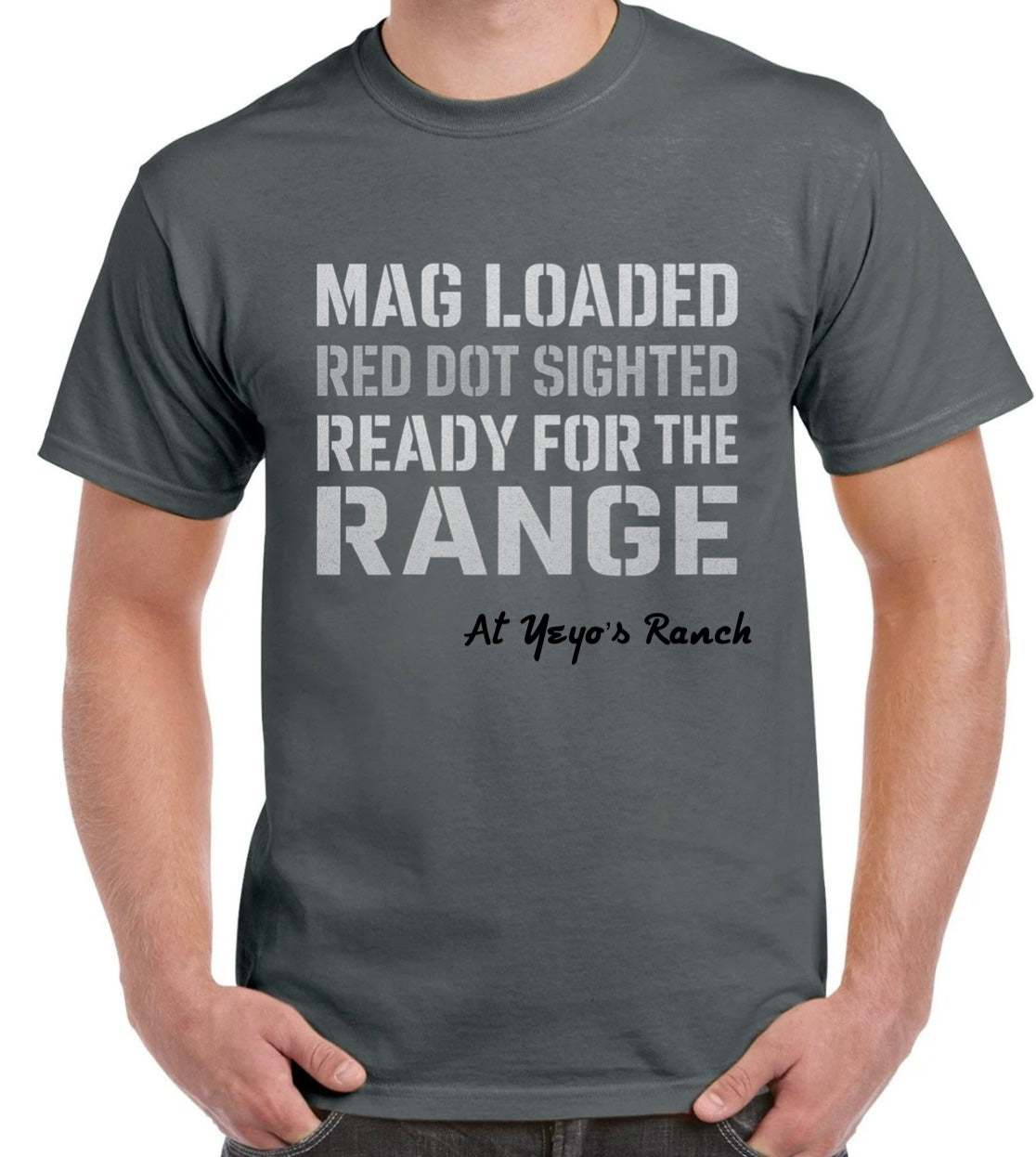 Mag loaded, red dot sighted, ¡y listo para el range en Yeyos Ranch!