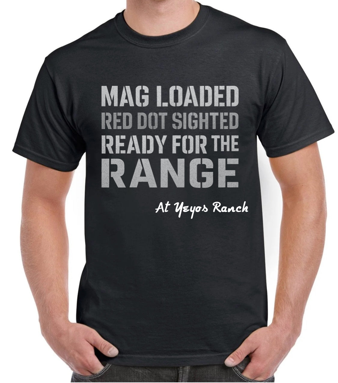 Mag loaded, red dot sighted, ¡y listo para el range en Yeyos Ranch!