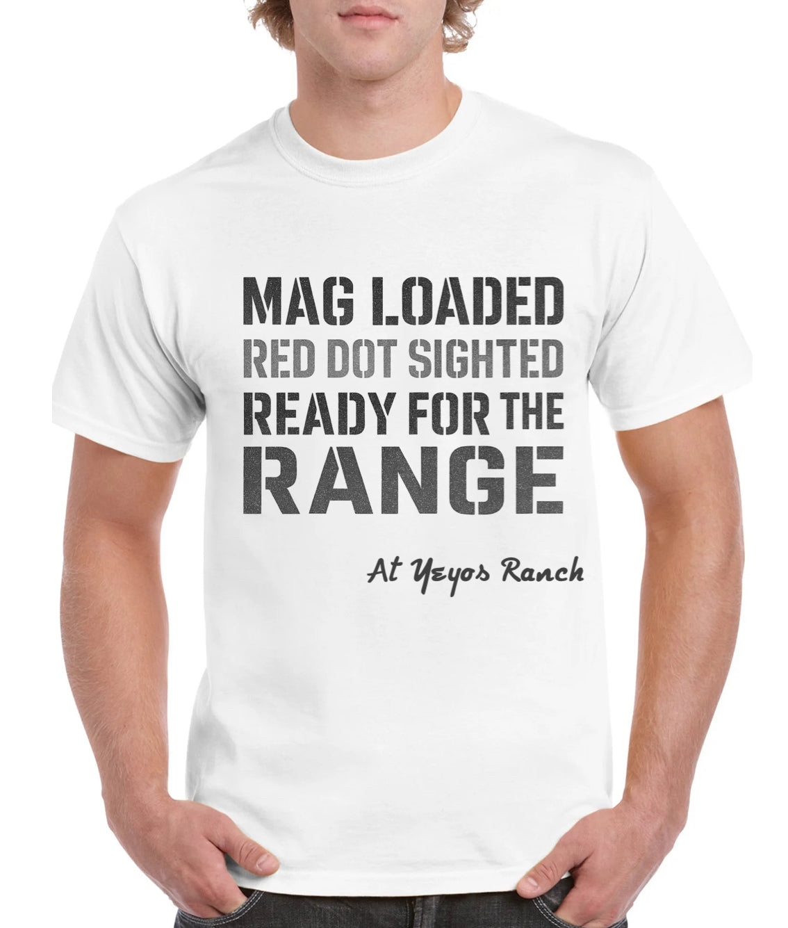 Mag loaded, red dot sighted, ¡y listo para el range en Yeyos Ranch!